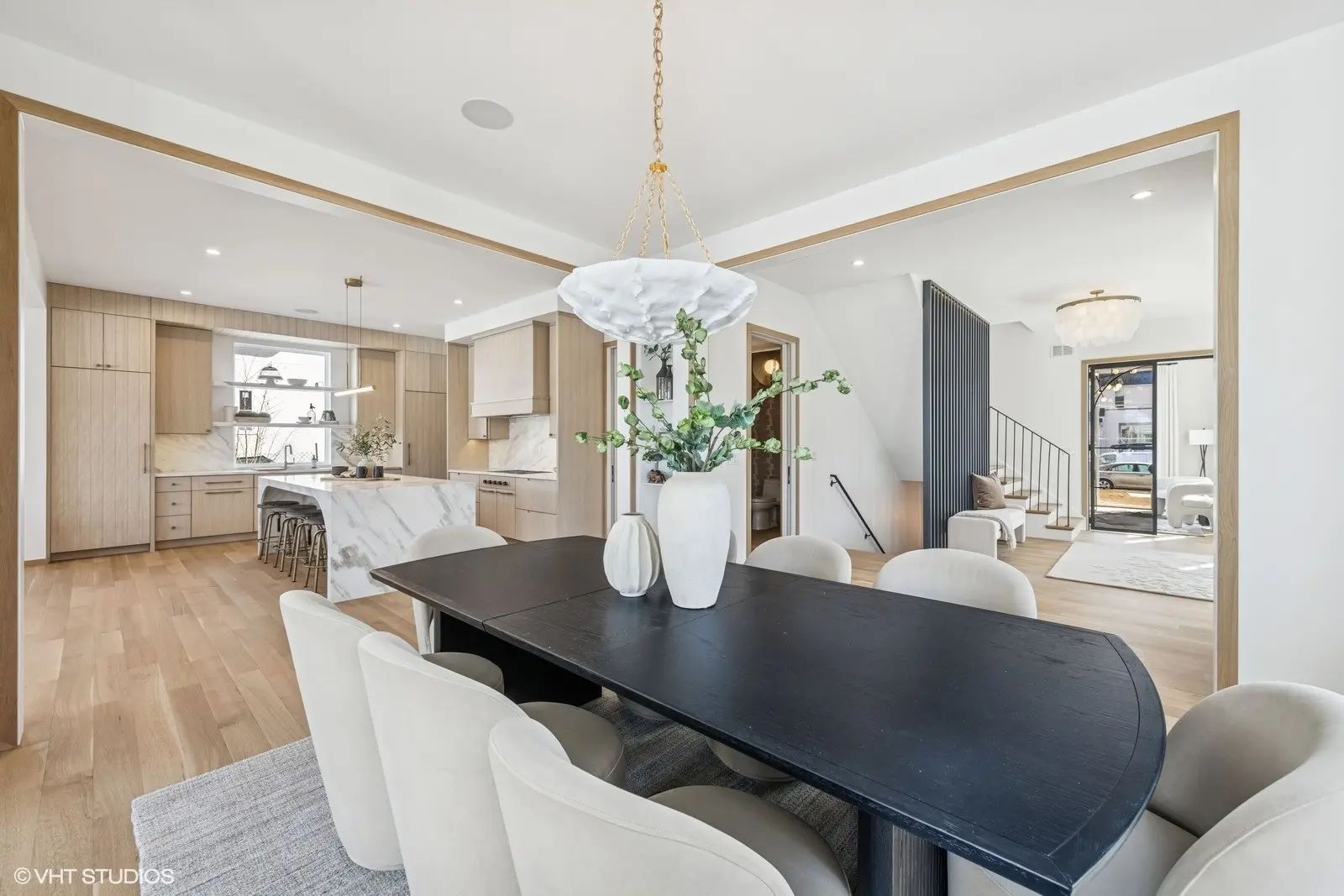 Mred Log In 541 Kensington Court, Hinsdale Property Listing: MLS® #12778227