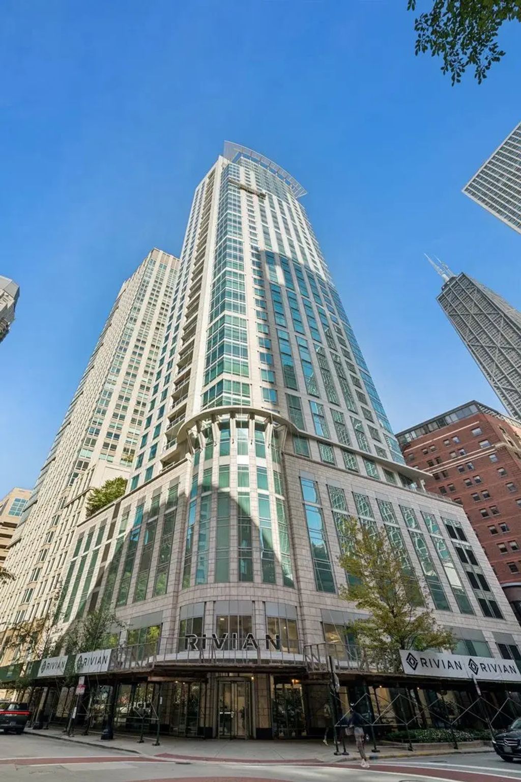 50 E Chestnut Street 3801, Chicago