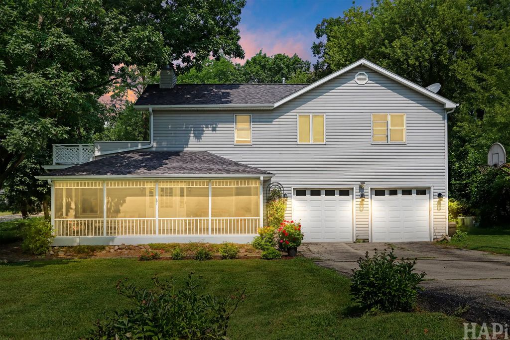 4712 Wildwood Drive, McHenry