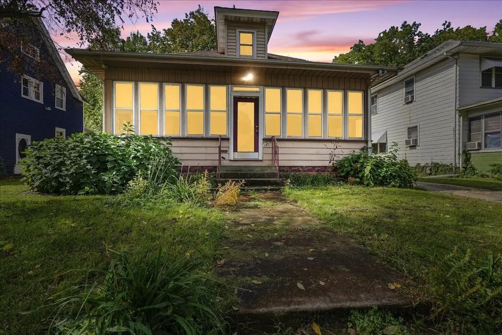 345 S Capitol Street, Pekin
