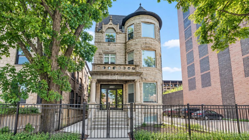 3927 N Clarendon Avenue 1f, Chicago