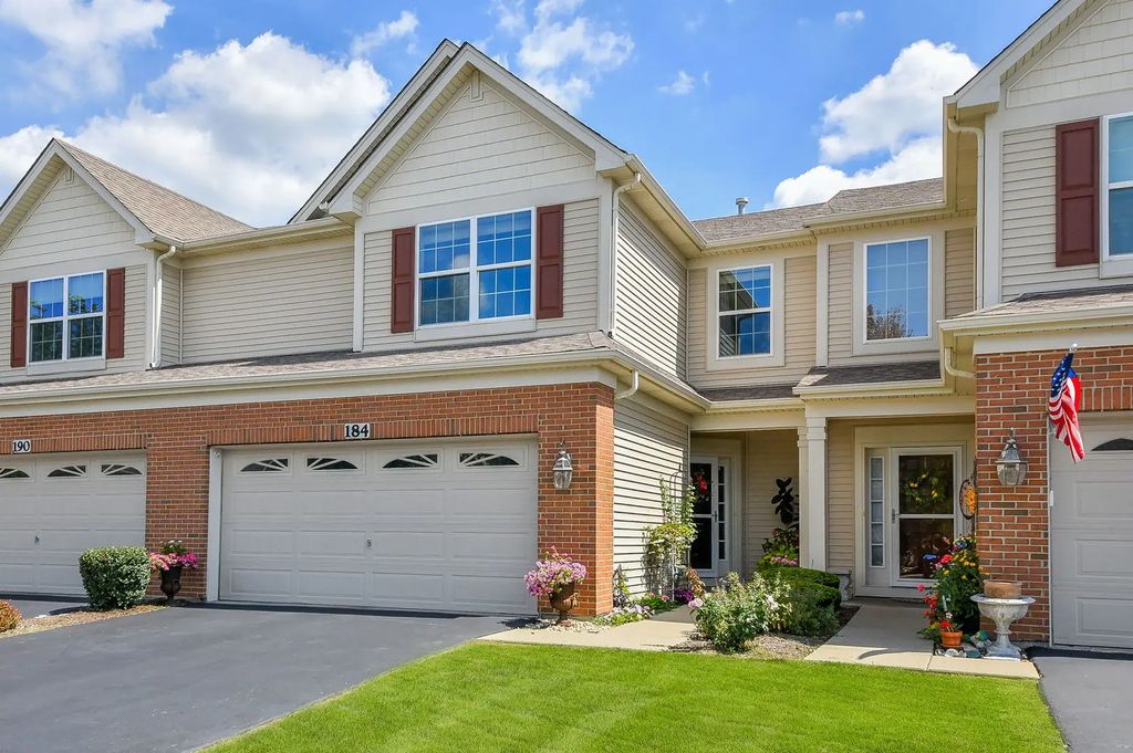 184 Birch Lane, St. Charles