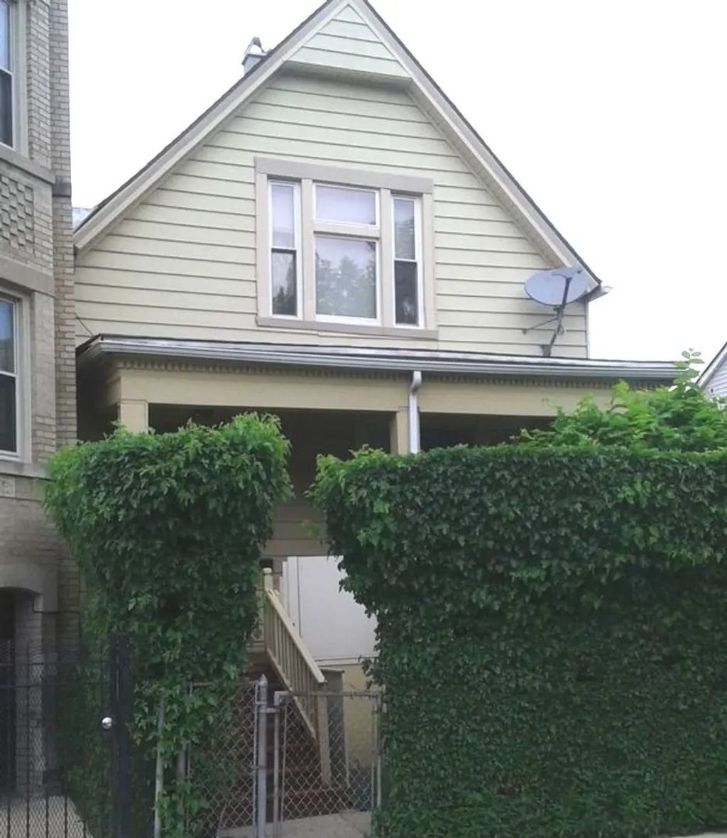 3718 W Mclean Avenue 2, Chicago