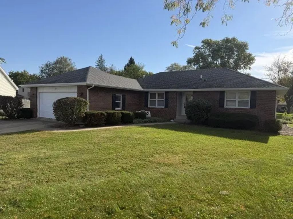 690 E Vicksburg Court, Bourbonnais