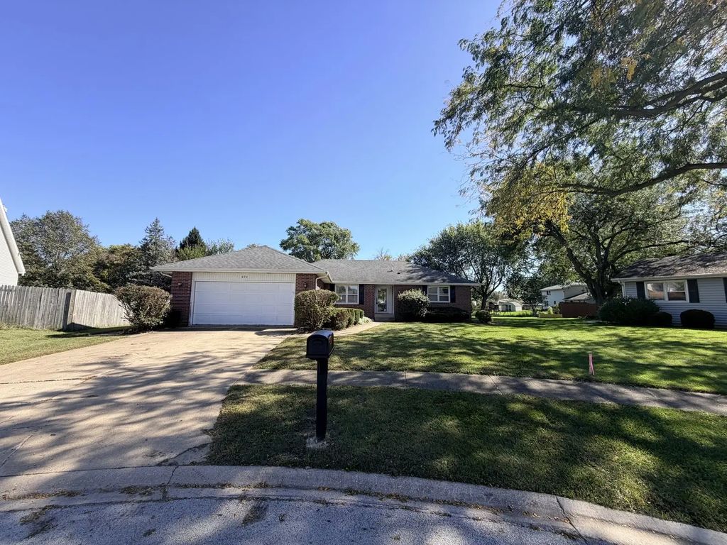 690 E Vicksburg Court, Bourbonnais