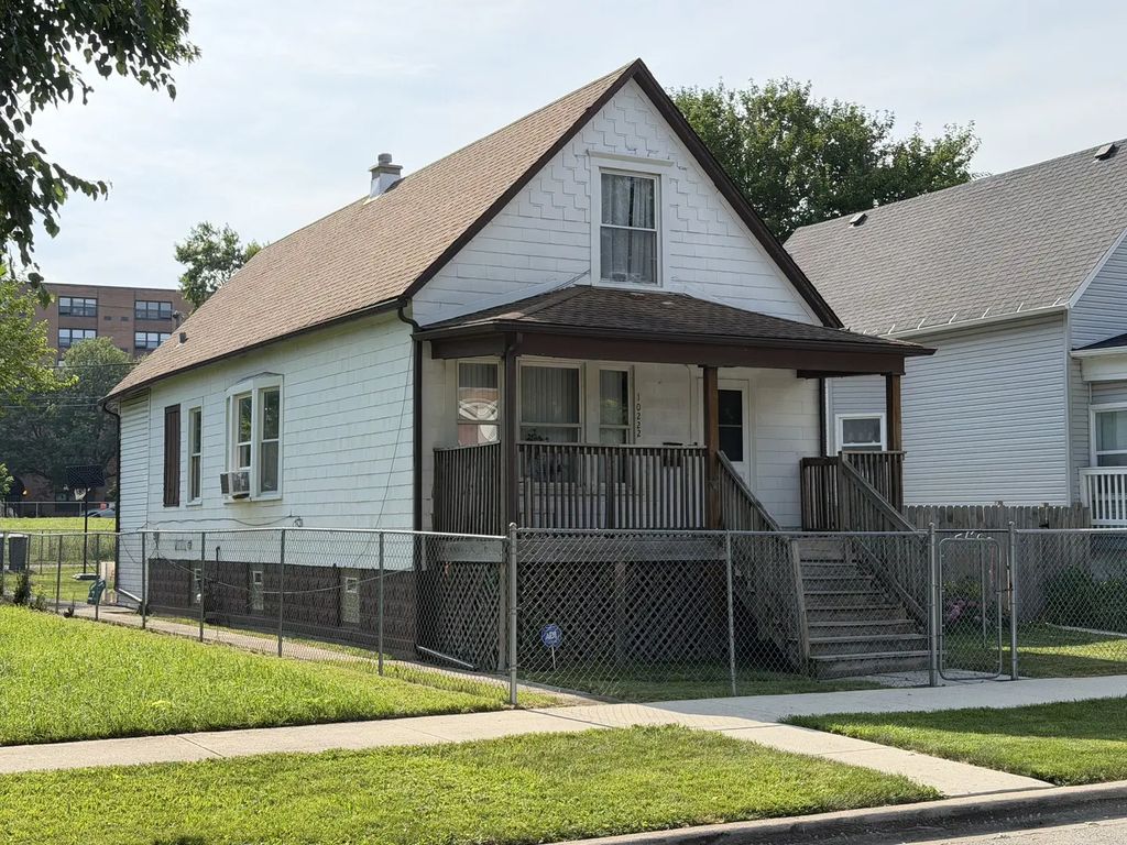 10222 S Indiana Avenue, Chicago