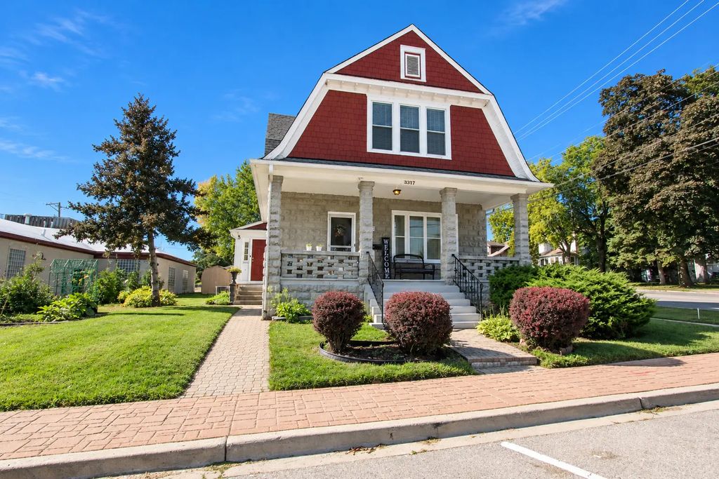 3317 Pearl Street, McHenry