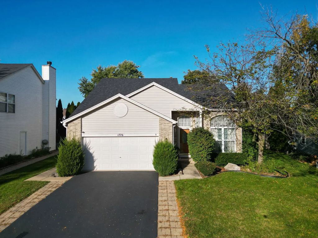 1776 Autumn Woods Lane, Romeoville