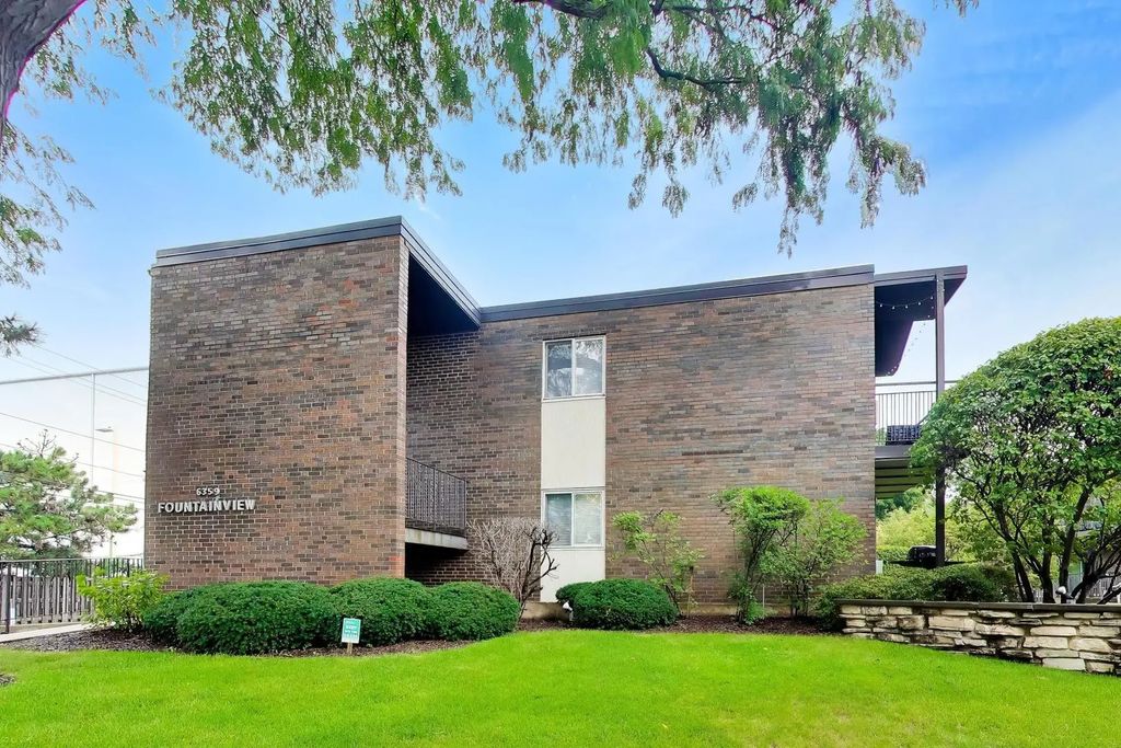 6359 N Ridge Avenue 302, Chicago