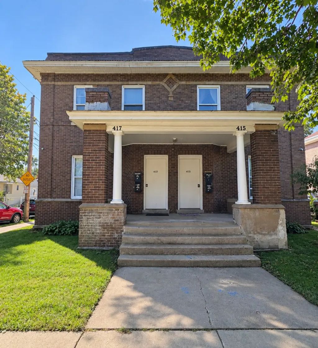 415-417 Liberty Street, Aurora