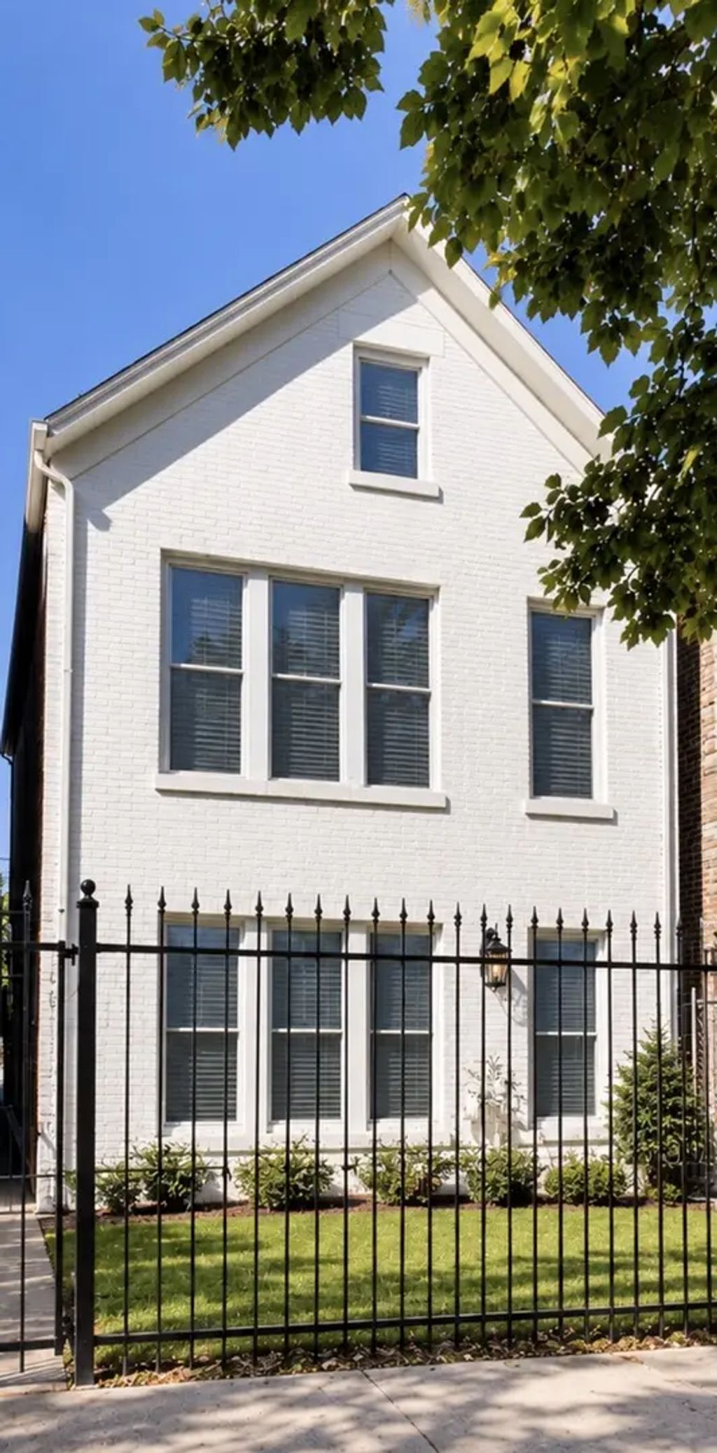 2426 S Homan Avenue, Chicago