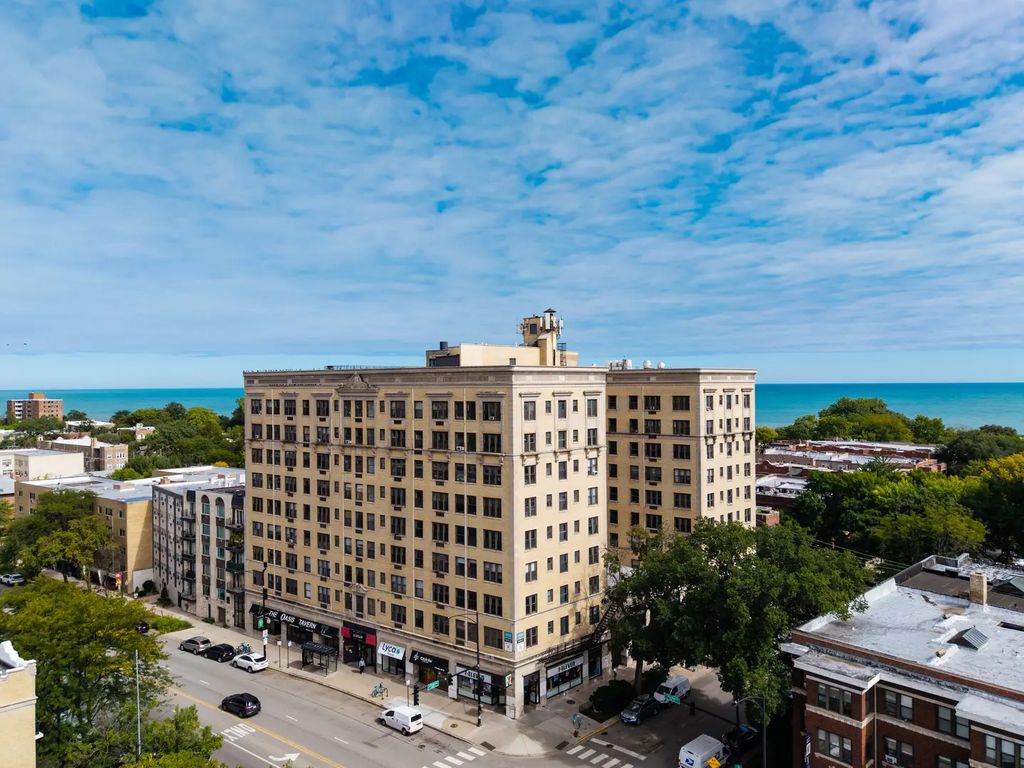 6807 N Sheridan Road 707, Chicago