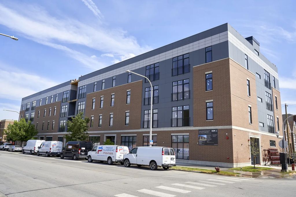 4149 S Cottage Grove Avenue 312, Chicago