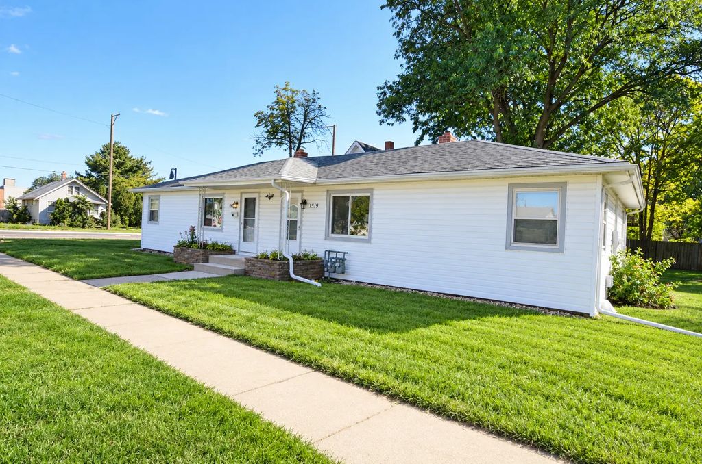 1519 21st Avenue, Rockford