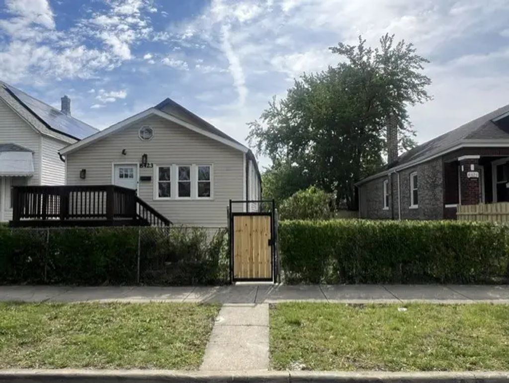 8423 S Carpenter Street, Chicago