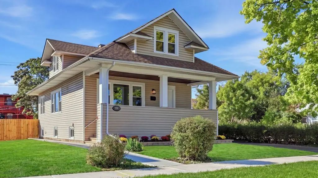 1106 S 4th Avenue, Maywood