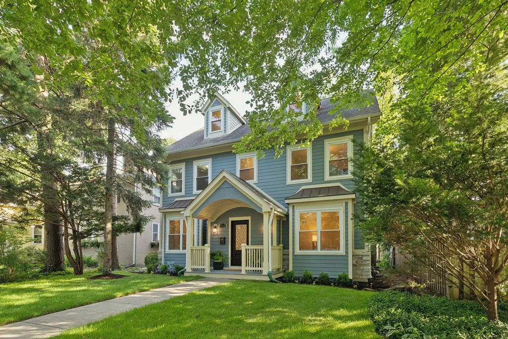 2412 Noyes Street, Evanston
