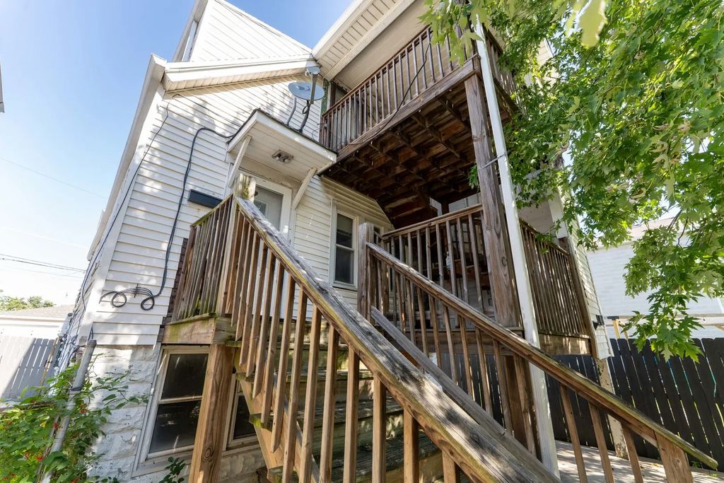 5042 W 29th Place, Cicero