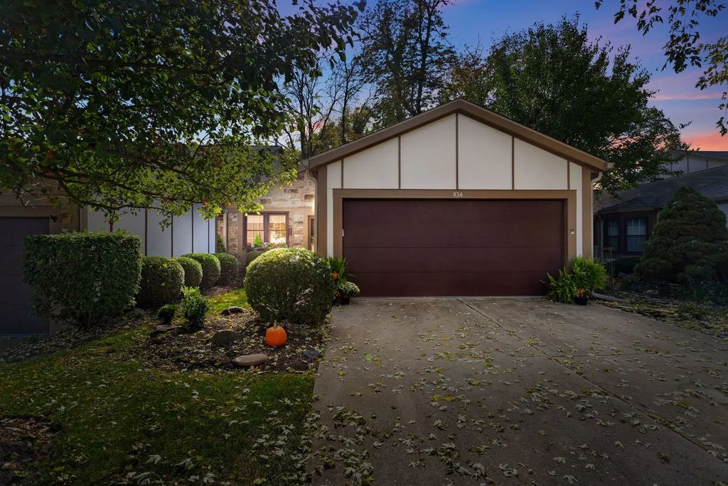 1134 Oakview Drive, Wheaton