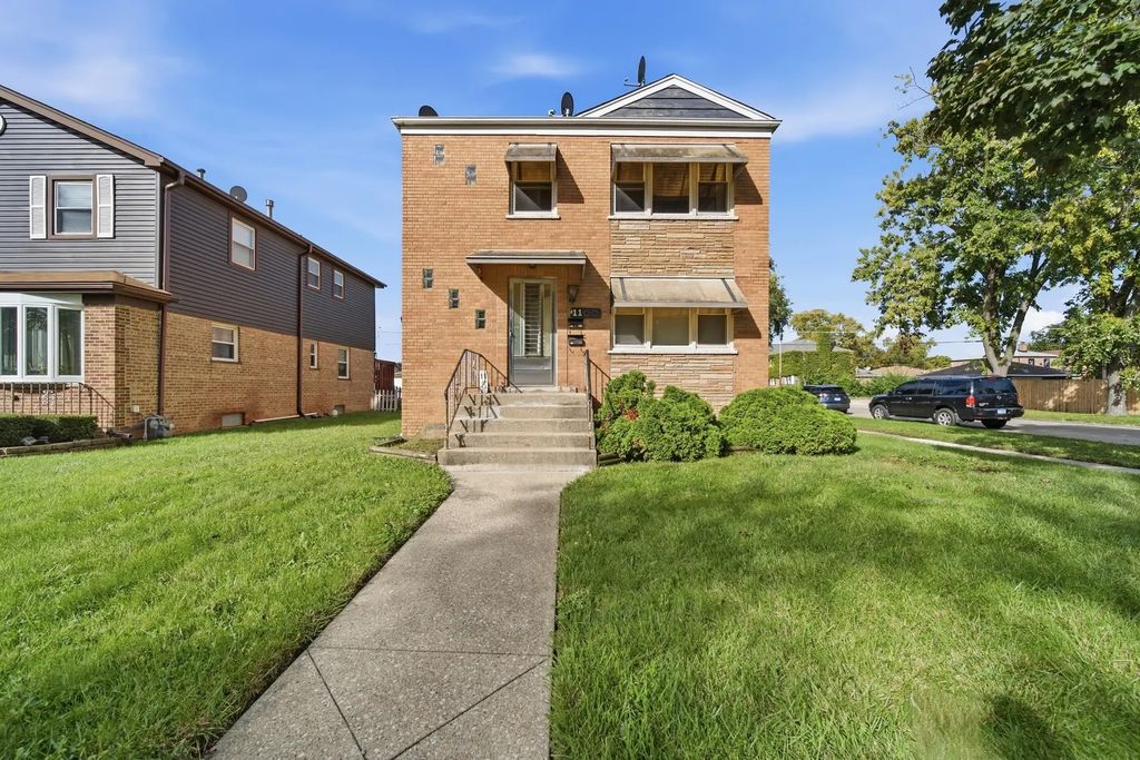 1100 Linden Avenue, Bellwood