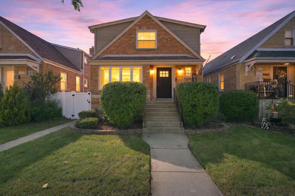 5704 S Oak Park Avenue, Chicago