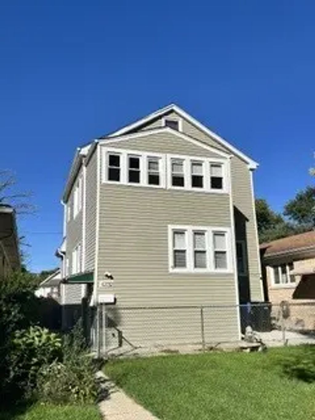 4232 N Mulligan Avenue 2, Chicago