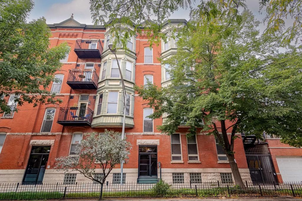 1344 N North Park Avenue 1, Chicago