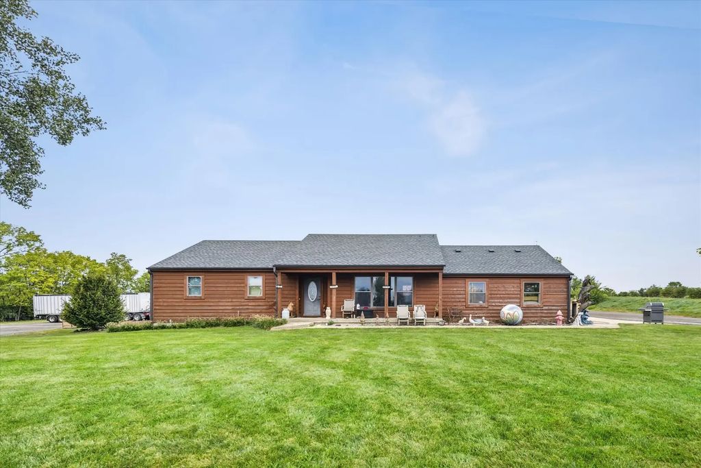 1451 Johnson Road, Oswego