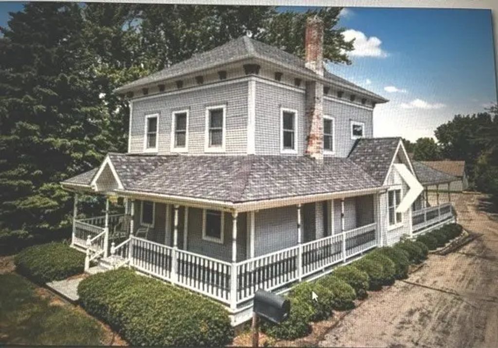528 E Grant Highway, Marengo