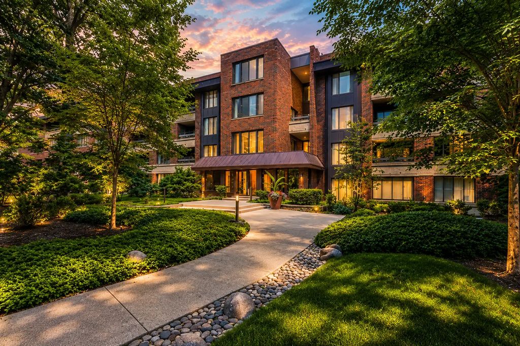 1401 Burr Oak Road 201c, Hinsdale