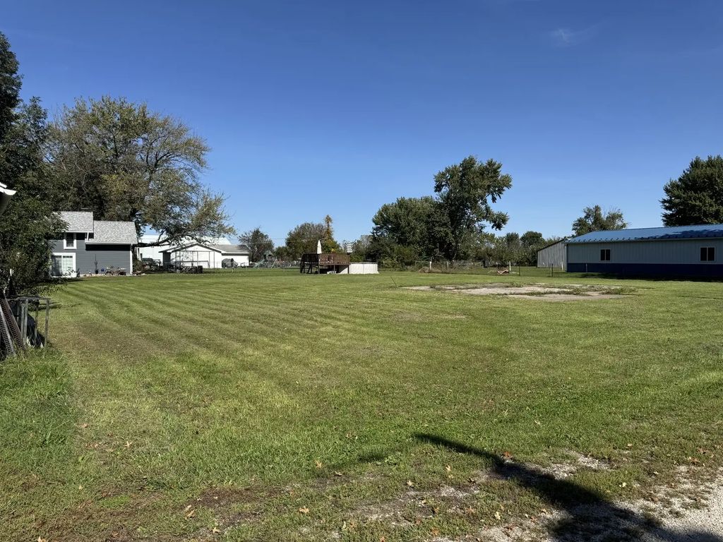 16315 2nd Avenue, East Moline