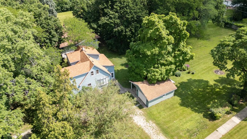 4417 Yender Avenue, Lisle