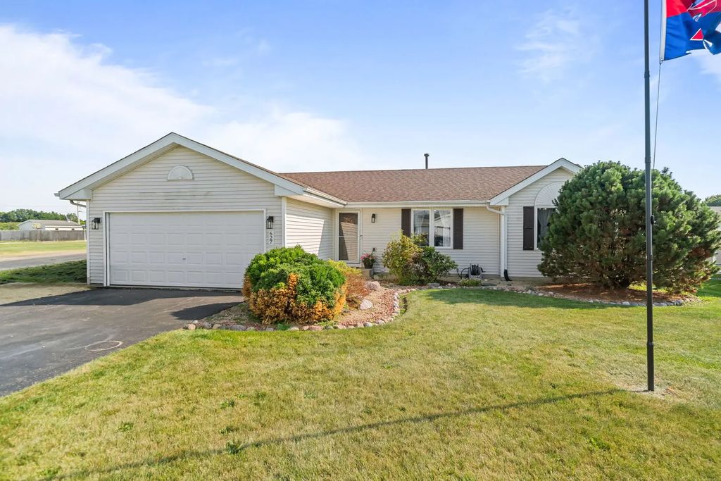 627 Cranbrook, Mount Morris