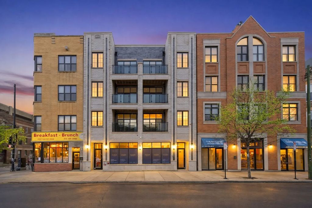 1355 N Western Avenue 2a, Chicago