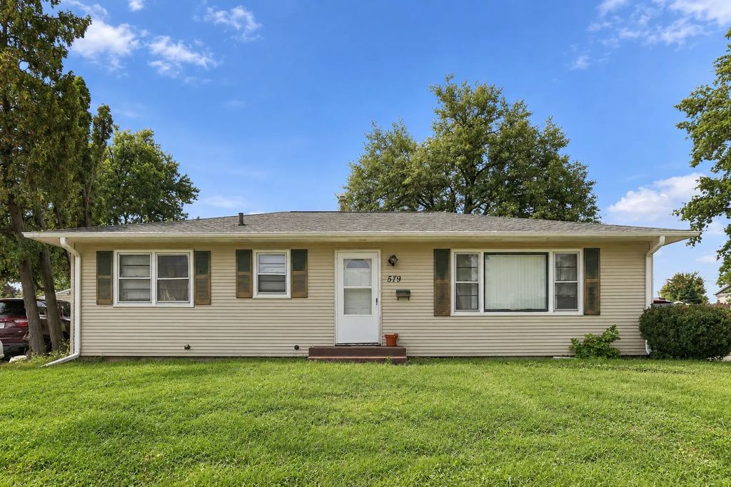 579 31st Avenue, East Moline
