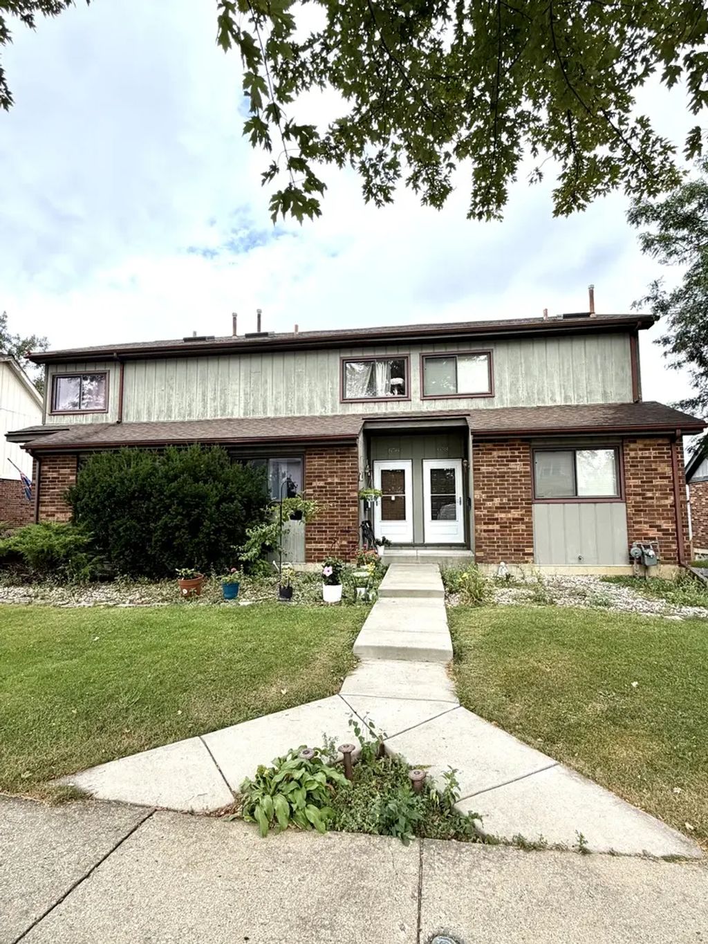658 Rosner Drive, Roselle