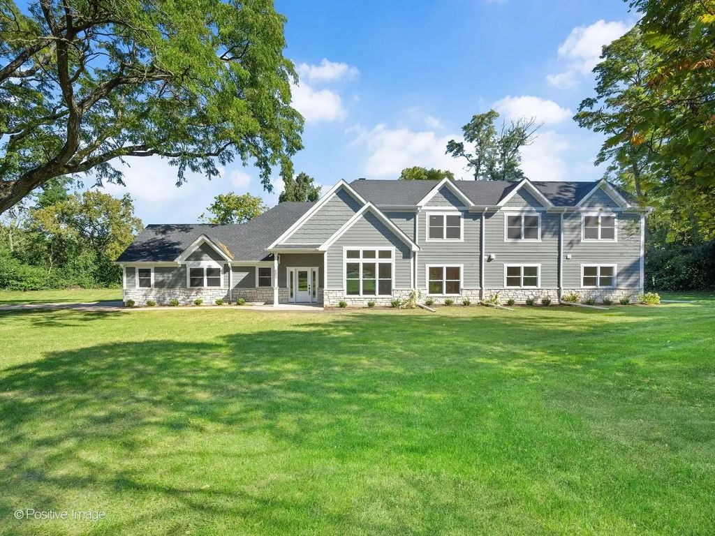 605 Polo Drive, Wheaton