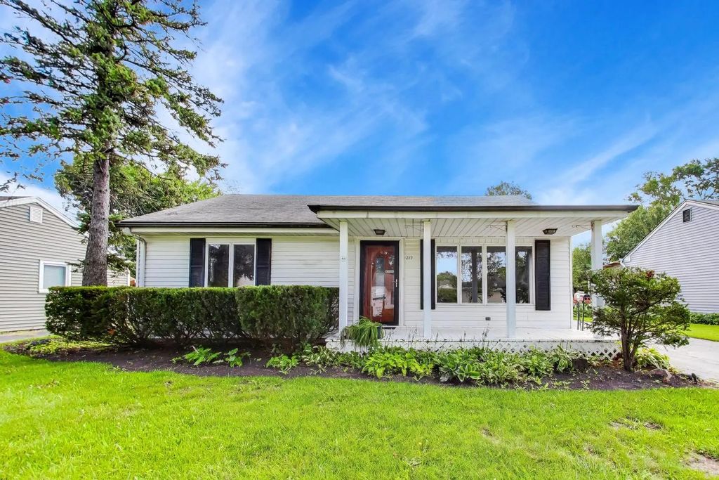 219 N William Street, Mount Prospect