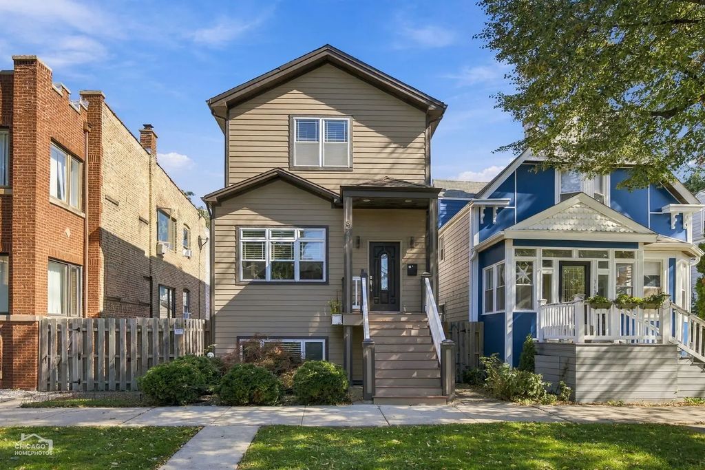 3441 N Springfield Avenue, Chicago