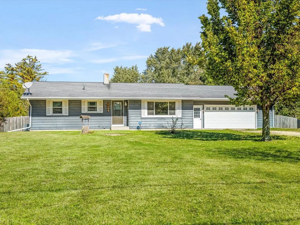 7284 Oak Drive, Stillman Valley