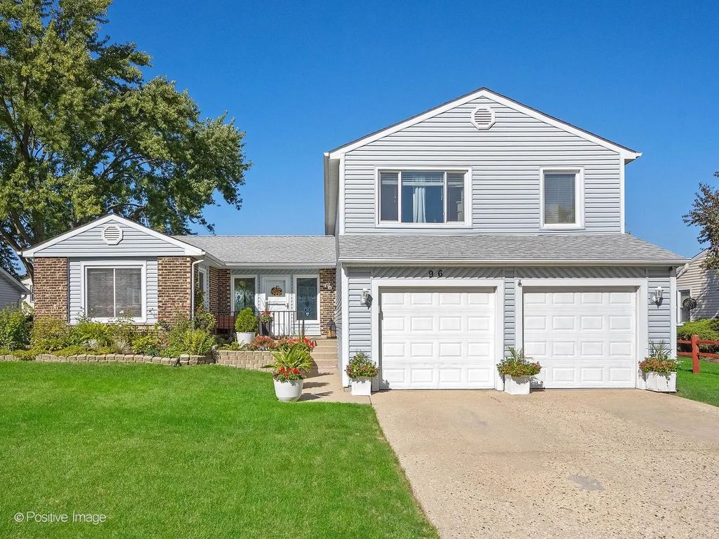 96 Brookside Drive, Glendale Heights