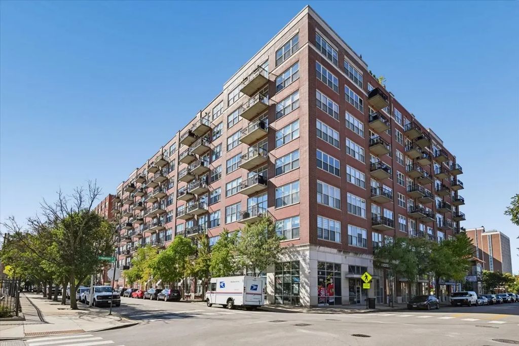 6 S Laflin Street 304, Chicago