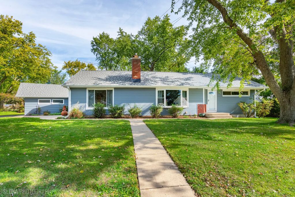 148 Cherry Street, Cary