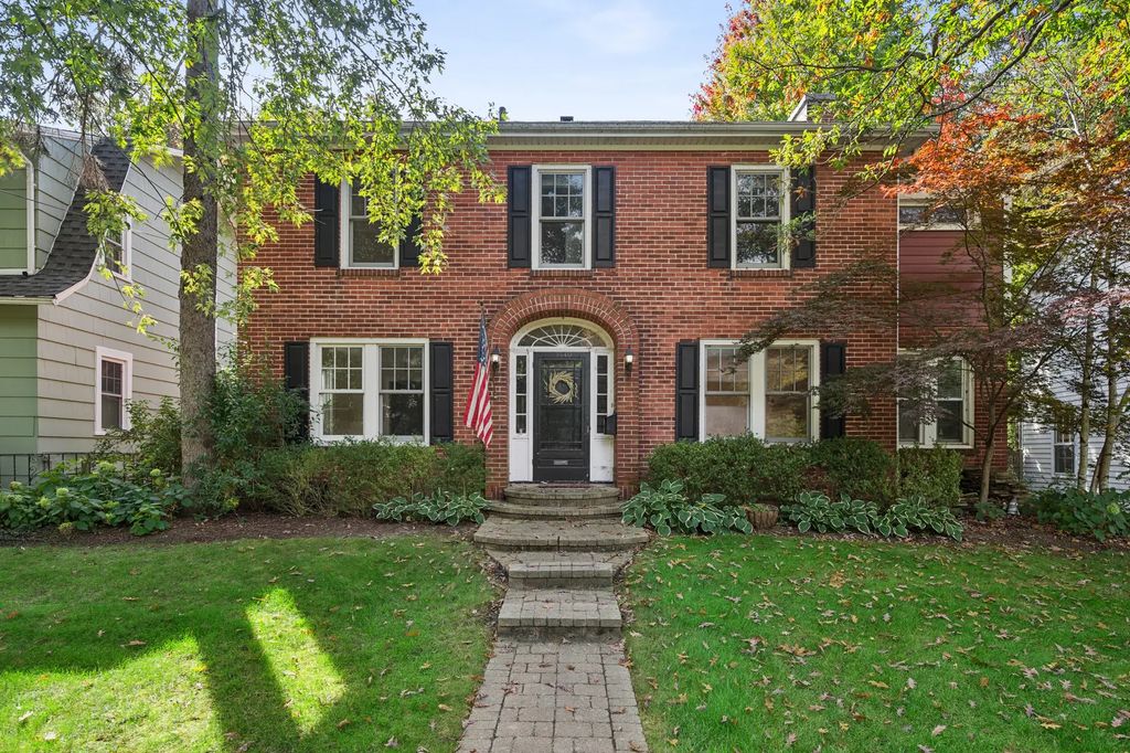 1540 Sheridan Road, Highland Park