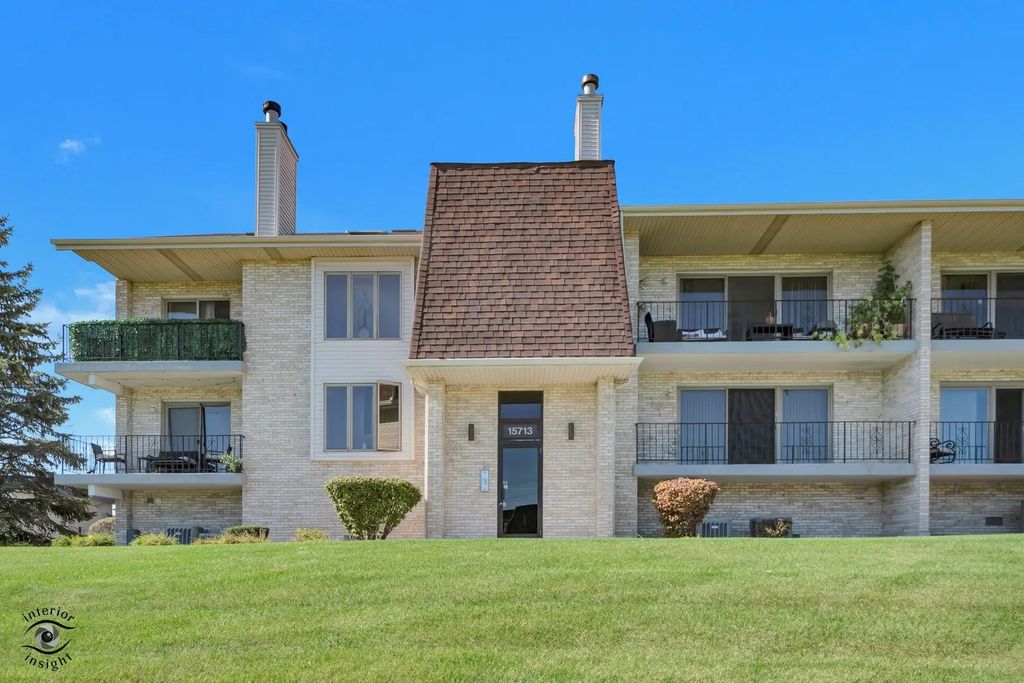 15713 Lake Hills Court 1n, Orland Park