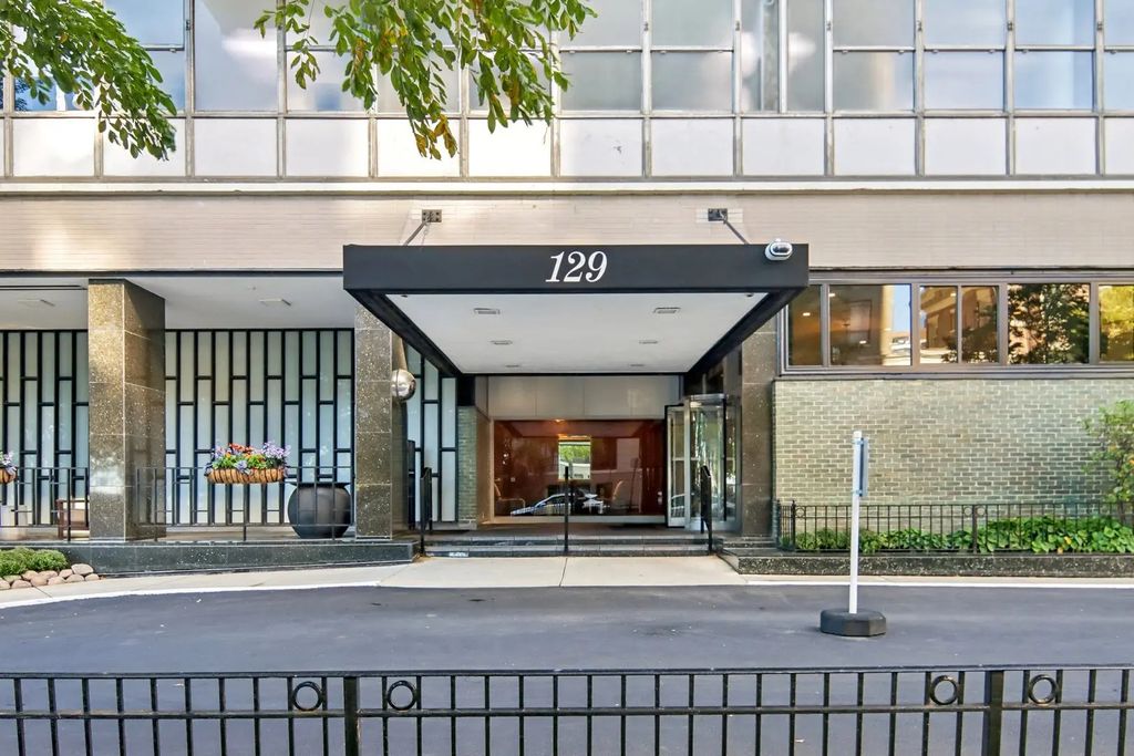 1000 N Lake Shore Drive 1604, Chicago
