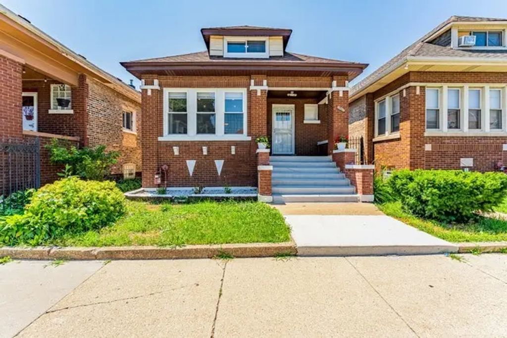 6106 S California Avenue, Chicago
