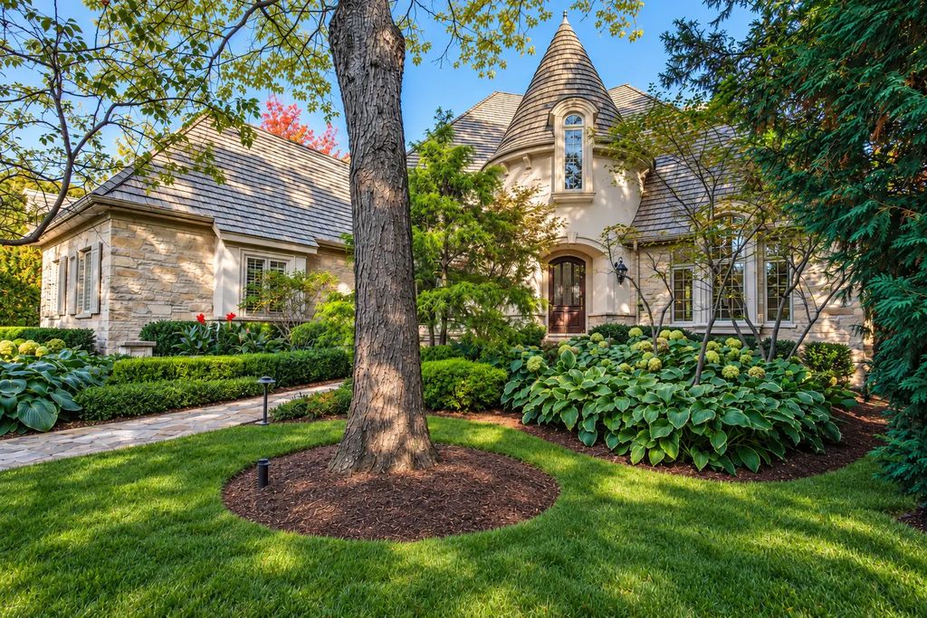2313 Sheridan Road, Highland Park