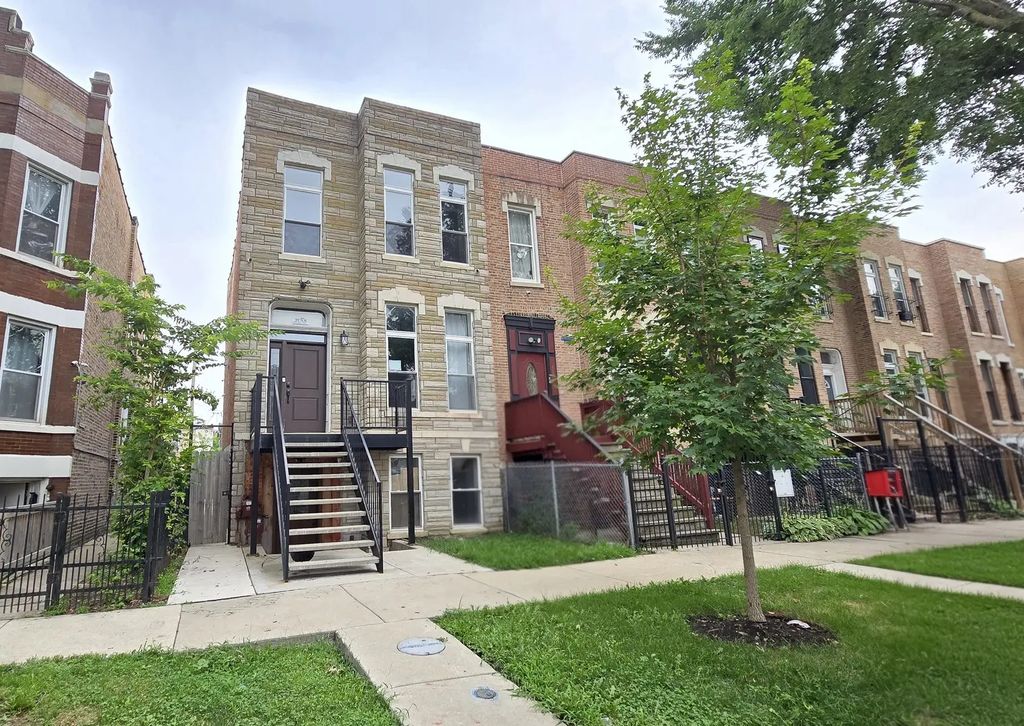 2135 S Millard Avenue, Chicago