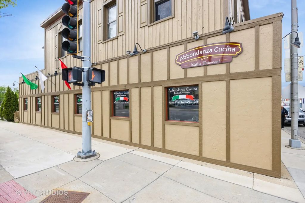 228 S State Street, Marengo